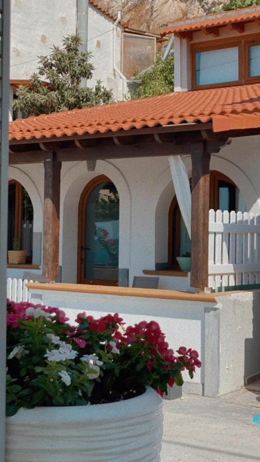 Beachfront House Pythagorion Экстерьер фото